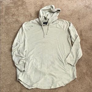 Men’s pull over shirt with hood